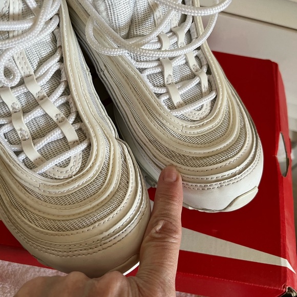 Nike Women's Size 7 Air Max 97 - Picture 6 of 9